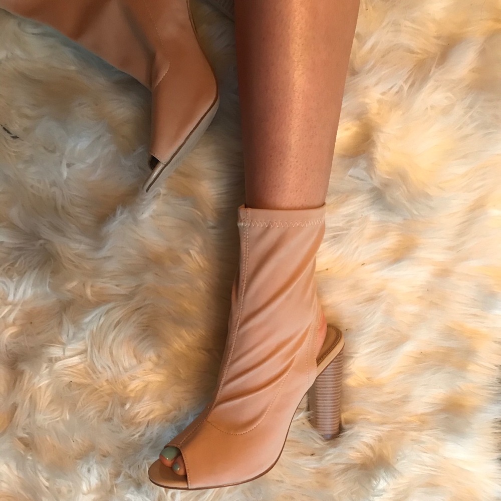 Elegant Tan Peep-Toe Heels